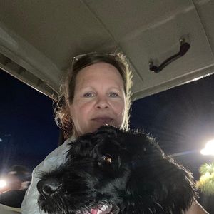 Meet your Posher, Cathey